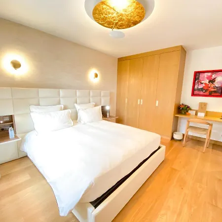 Petit Monlot - 3* Saint-Émilion