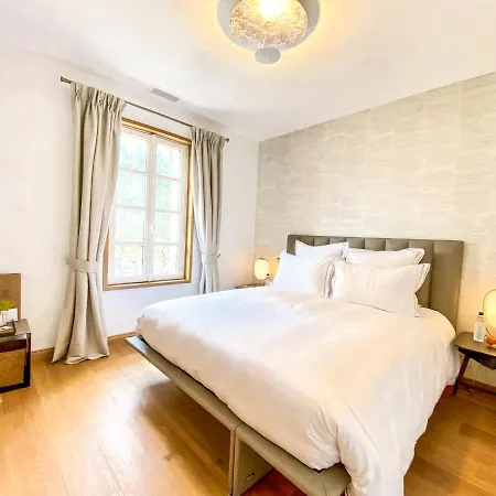 Alojamento de Acomodação e Pequeno-almoço Petit Monlot -