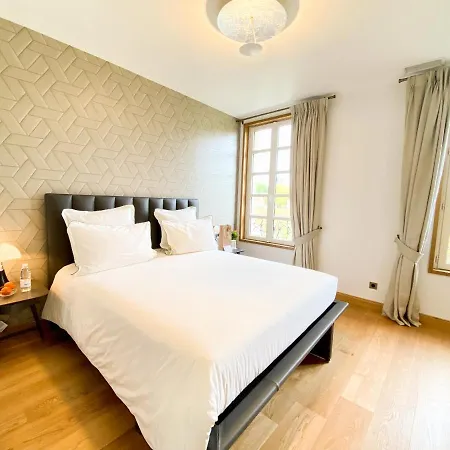 Petit Monlot - 3* Saint-Émilion