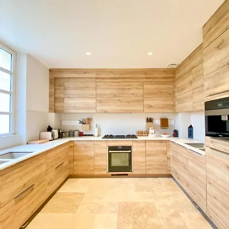 Petit Monlot - 3* Saint-Émilion