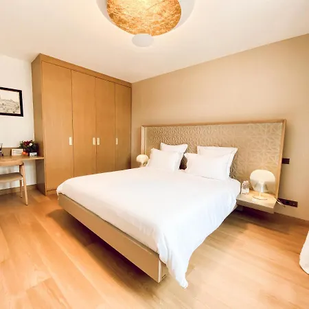 Alojamento de Acomodação e Pequeno-almoço Petit Monlot - 3*