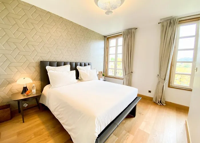 Petit Monlot - 3* Сент-Эмильон